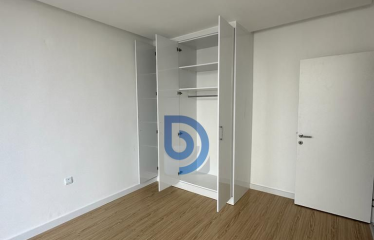 Doğanköy, Girne’de Satılık 2+1 Daire – Havuzlu ve Manzaralı Modern Yaşam!