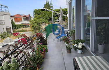 Doğanköy’ün Prestijli Sitesinde Havuzlu, Full Eşyalı 2+1 Satılık Daire | Taşınmaya Hazır!