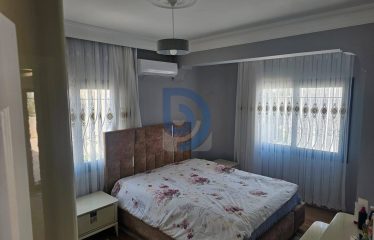 Kıbrıs Girne Merkezde Acil Satılık 3+1 Geniş Penthouse Daire