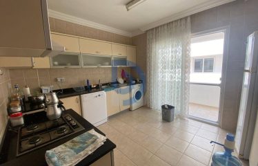 Kıbrıs Girne Merkezde Geniş Eşyalı 3 +1 Satılık Site İçinde Daire