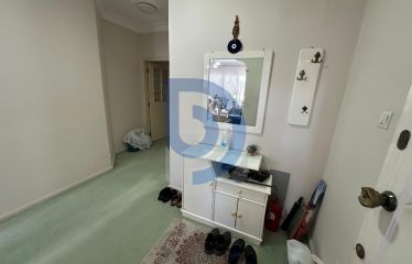 Girne Merkez’de Lavaş Restoran Arkasında 3+1 Geniş Daire
