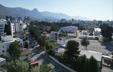Kıbrıs Girne Şehir Merkezi Satılık 3+1 Daire