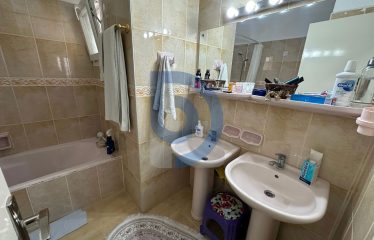 Girne Merkez’de Lavaş Restoran Arkasında 3+1 Geniş Daire