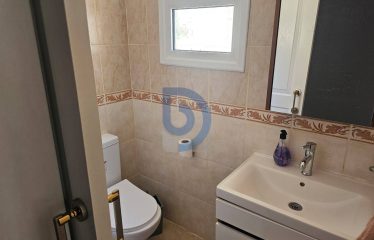Kıbrıs Girne Merkezde Acil Satılık 3+1 Geniş Penthouse Daire