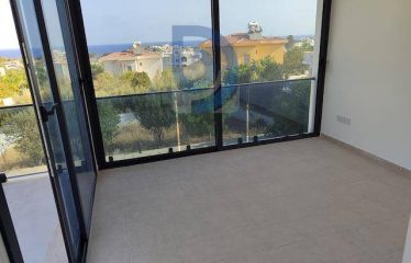 Kıbrıs Girne Edremit’de Geniş Bahçeli Tam Müstakil Villa
