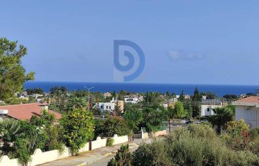 Kıbrıs Girne Edremit’de Geniş Bahçeli Tam Müstakil Villa