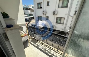 Girne Merkez’de Lavaş Restoran Arkasında 3+1 Geniş Daire