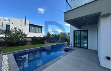 Girne Ozanköy’de Özel Havuzlu Lüks Villa | Prestijli Lokasyon | Yatırım ve Aile Yaşamı İçin Satılık Fırsat Villa