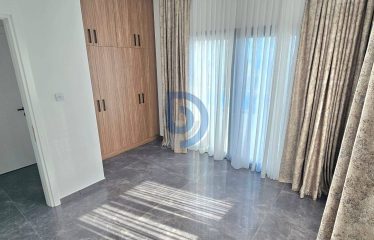 Kıbrıs Girne Karşıyaka’da Denize 160 Metre Mesafede Önü Kapanmaz 4+1 Lüks Villa