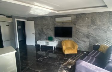 Girne Merkez’de Site İçerisinde Havuzlu, 160 m² 3+1 Daire