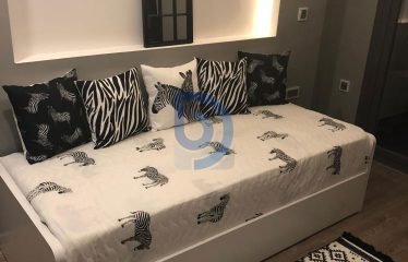 Girne Merkez’de Panoramik Deniz & Dağ Manzaralı | 8. Kat 180 m² 3+1