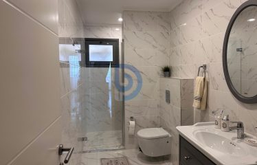 Girne Merkez’de Panoramik Deniz & Dağ Manzaralı | 8. Kat 180 m² 3+1