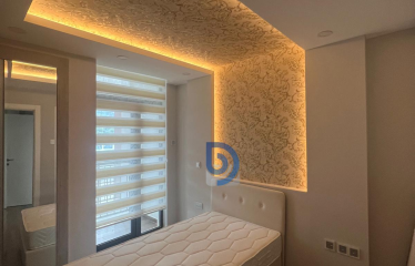 Girne Merkez’de Eşsiz Manzara ve Prestijli Yaşam Satılık 3+1 Daire