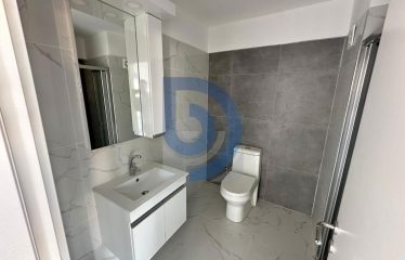 Girne Alsancak Camelot Plajı Yolunda | Deniz & Dağ Manzaralı 2+1 Loft | Geniş Teraslı Lüks Yaşam!