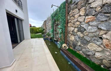 Girne’nin Değerlenen Bölgesinde Ortak Havuzlu 2+1 Satılık Villa