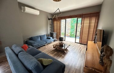 Girne’nin Değerlenen Bölgesinde Ortak Havuzlu 2+1 Satılık Villa