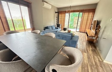Girne’nin Değerlenen Bölgesinde Ortak Havuzlu 2+1 Satılık Villa