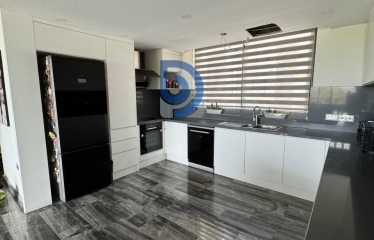 Girne’nin Kalbinde Prestijli Site Yaşamı | 180 m² 3+1 Satılık Daire