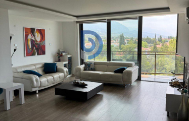 Girne’nin Kalbinde Prestijli Site Yaşamı | 180 m² 3+1 Satılık Daire