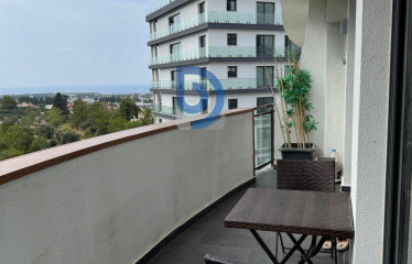Girne’nin Kalbinde Prestijli Site Yaşamı | 180 m² 3+1 Satılık Daire