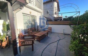 Kıbrıs Lefkoşa Yenikent’de 4+2 İkiz Villa