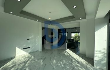 Girne Ozanköy’de Özel Havuzlu Lüks Villa | Prestijli Lokasyon | Yatırım ve Aile Yaşamı İçin Satılık Fırsat Villa