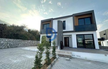 Kıbrıs Girne Lapta Bölgesinde -Satılık Sıfır İkiz 3+1 Taşınmaya Hazır Lüks Villalar