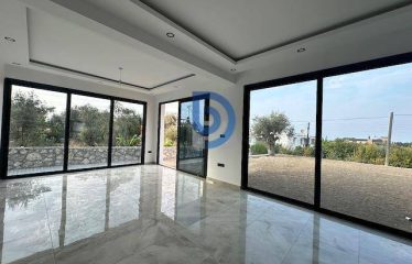 Kıbrıs Girne Lapta Bölgesinde -Satılık Sıfır 3+1 Taşınmaya Hazır Lüks Villa