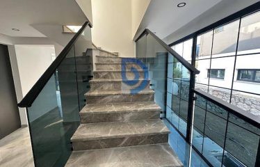 Kıbrıs Girne Lapta Bölgesinde -Satılık Sıfır 3+1 Taşınmaya Hazır Lüks Villa