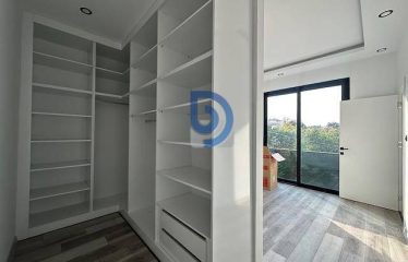 Kıbrıs Girne Lapta Bölgesinde -Satılık Sıfır 3+1 Taşınmaya Hazır Lüks Villa