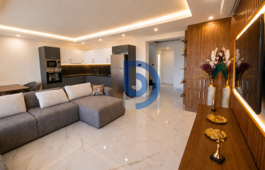 Şehir Merkezinde Sıfır 3+1 Lüks Villa | Muhteşem Deniz, Şehir ve Doğa Manzarası | Ortak Havuzlu Prestijli Site