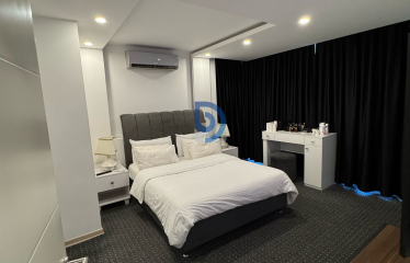 Girne Merkezde 3+1 Lüx Site İçerisinde Satılık Daire