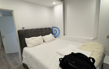 Girne Merkezde 3+1 Lüx Site İçerisinde Satılık Daire