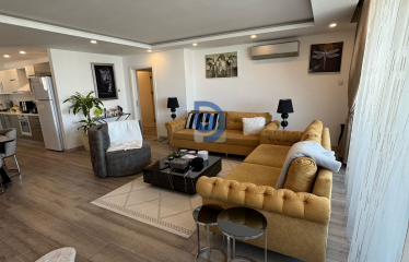 Girne Merkezde 3+1 Lüx Site İçerisinde Satılık Daire