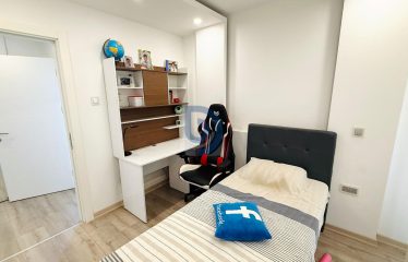 Girne Merkez’de Nadir Bulunan 240 m² Genişlik | Girne’ye Hakim Panoramik Manzara 3+1 Satılık Lüx Penthause