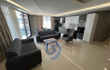 Yukarı Girne’de Satılık 3+1 Penthouse – Geniş Teraslı ve Lüks Site İçi Yaşam