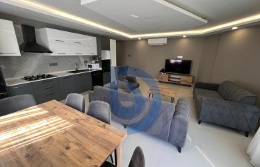 Yukarı Girne’de Satılık 3+1 Penthouse – Geniş Teraslı ve Lüks Site İçi Yaşam