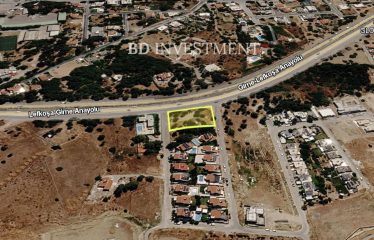 Girne Boğazköy’de Anayola Sıfır Konumda 1691 m² Arsa