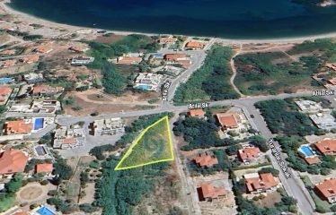 Kıbrıs Girne Alsancak’ta İster Butik Otel, İster Konut Yapabileceğiniz 800 m² Arsa