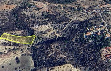 Kıbrıs Girne Esentepe’de Yatırım İçin 5.018 m² Deniz Manzaralı Tarla