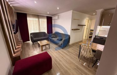 Küçük Kaymaklıda Full Eşyalı 2+1 Satılık Daire
