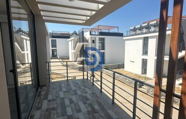 Kıbrıs Girne Bahçeli’de Satılık 2+1 İkiz Villa %50 Peşinat + 84 Ay Faizsiz Taksit Fırsatı!