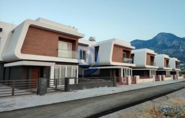 Girne Karşıyaka Satılık Villa