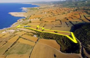 İskele Yenierenköy’de Önü Kapanmaz Manzarası İle 25.486 m² Arazi